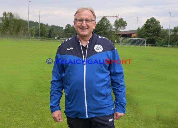 Saison 21/22 Mannschaftsfoto SV Adelshofen 09.07.2021 (© Siegfried Lörz)