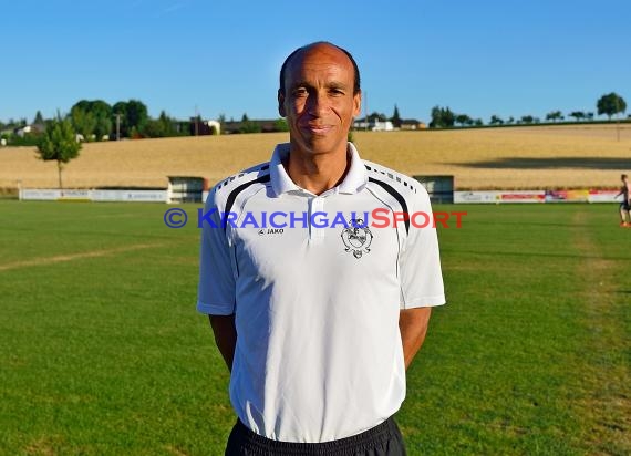 Fussball Regional Saison 2016/17 Spieler-Trainer-Funktionäre (© Fotostand / Loerz)