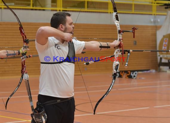 Bogen 2. Bundesliga Süd KKS Reihen in KA-Hohenwettersbach Lustgartenhalle  (© Siegfried Lörz)