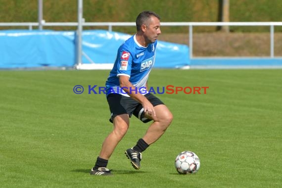 Einweihung Sportpark Sinsheim Fussballspiel Bürgermeister (© Siegfried Lörz)