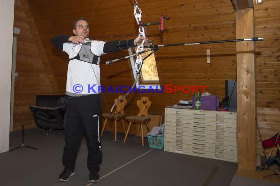 Bogenschützen KKS Reihen Trainingseinheit Schützenhaus in Reihen. (© Siegfried)