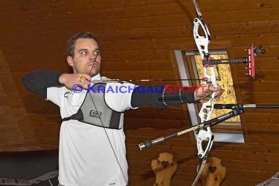 Bogenschützen KKS Reihen Trainingseinheit Schützenhaus in Reihen. (© Siegfried)