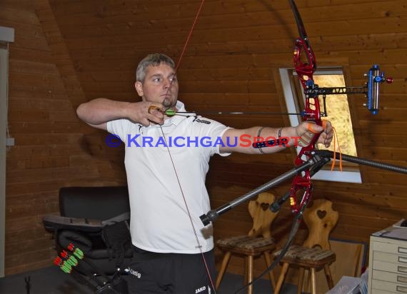 Bogenschützen KKS Reihen Trainingseinheit Schützenhaus in Reihen. (© Siegfried)