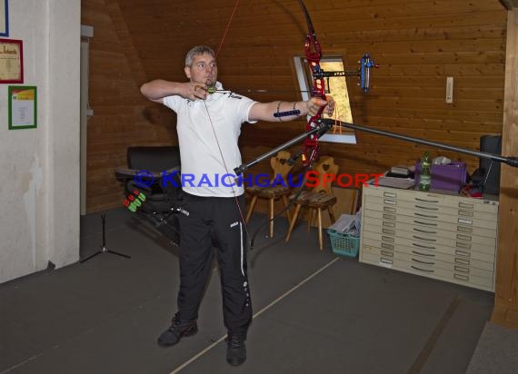 Bogenschützen KKS Reihen Trainingseinheit Schützenhaus in Reihen. (© Siegfried)