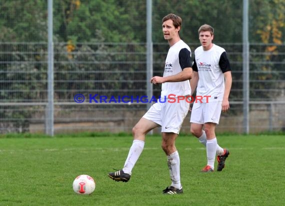 SG 2000 Eschelbach gegen VfL Mühlbach Kreisklasse A Sinsheim 09.11.2014 (© Siegfried)