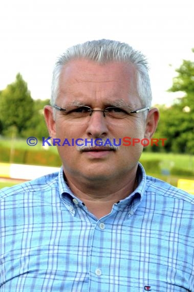 Portraits Spieler - Trainer - Funktionäre (© Siegfried Lörz)