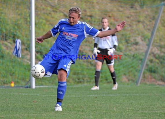 Fabian Brecht (8) VfL Mühlbach (© Siegfried Lörz)