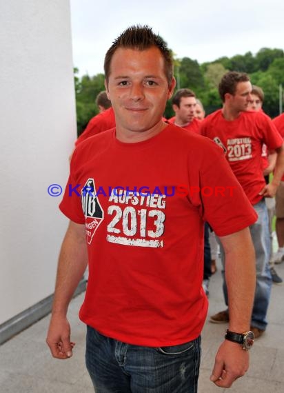 Meisterschaftsfeier VfB Eppingen 15.06.2013 Aufstieg in die Verbandsliga (© Siegfried)