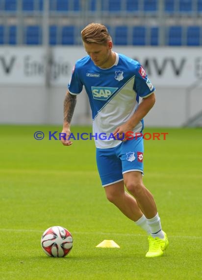 TSG 1899 Hoffenheim Pressekonferenz-Trikotvorstellung-Training in der Wirsol Rhein Neckar Arena Sinsheim 06.07.2014 (© Fotostand / Loerz)