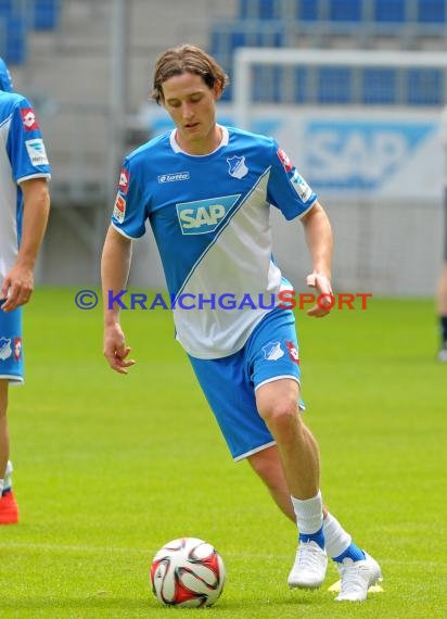 TSG 1899 Hoffenheim Pressekonferenz-Trikotvorstellung-Training in der Wirsol Rhein Neckar Arena Sinsheim 06.07.2014 (© Fotostand / Loerz)