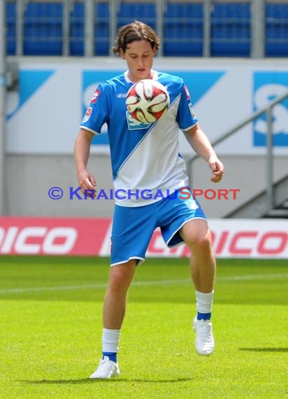 TSG 1899 Hoffenheim Pressekonferenz-Trikotvorstellung-Training in der Wirsol Rhein Neckar Arena Sinsheim 06.07.2014 (© Fotostand / Loerz)