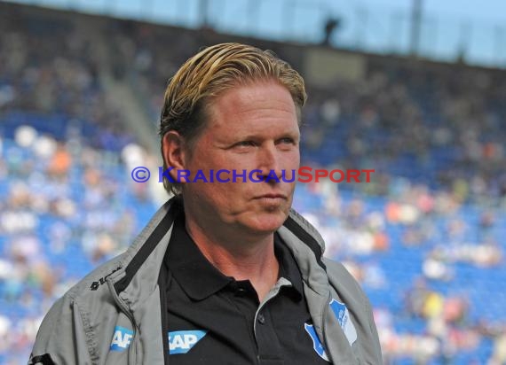 1. Fußball Bundesliga TSG 1899 Hoffenheim - FC Schalke 04 in der Wirsol Rhein Neckar Arena Sinsheim 04.10.2014  (© Fotostand / Loerz)