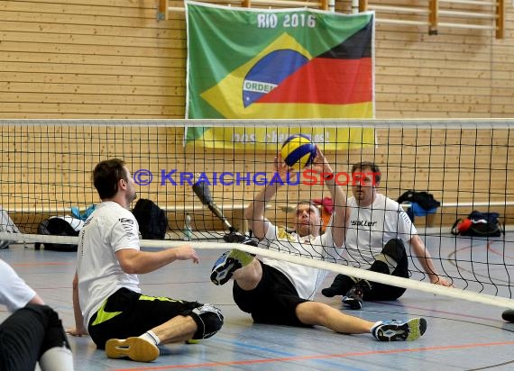 Sitz-Volleyball Nationalmannschaft Training mit Rudi Sonnenbichler am 28.02.2016 (© Siegfried)