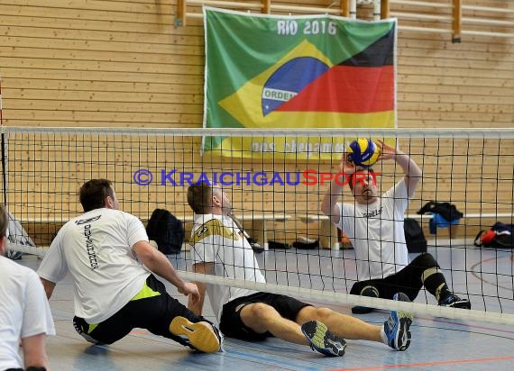 Sitz-Volleyball Nationalmannschaft Training mit Rudi Sonnenbichler am 28.02.2016 (© Siegfried)