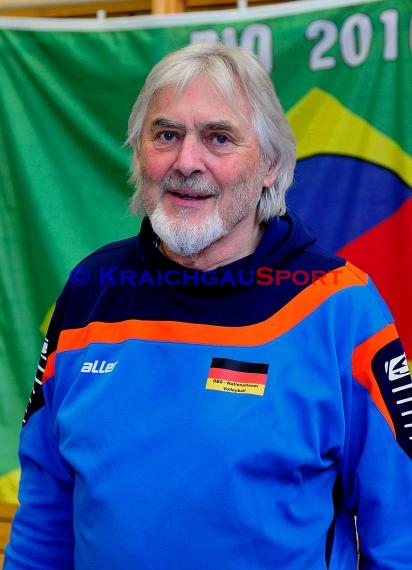 Sitz-Volleyball Nationalmannschaft Training mit Rudi Sonnenbichler am 28.02.2016 (© Siegfried)