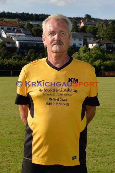 Fussball Regional Saison 2016/17 Spieler-Trainer-Funktionäre (© Fotostand / Loerz)