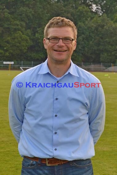 Fussball Regional Saison 2016/17 Spieler-Trainer-Funktinäre (© Fotostand / Loerz)