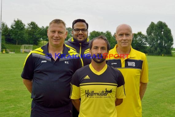 Fussball Regional Saison 2016/17 Spieler-Trainer-Funktionäre (© Fotostand / Loerz)