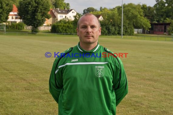 Fussball Regional Saison 2016/17 Spieler-Trainer-Funktinäre (© Fotostand / Loerz)