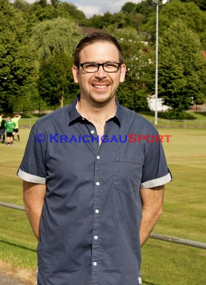 Fussball Regional Saison 2016/17 Spieler-Trainer-Funktinäre (© Fotostand / Loerz)