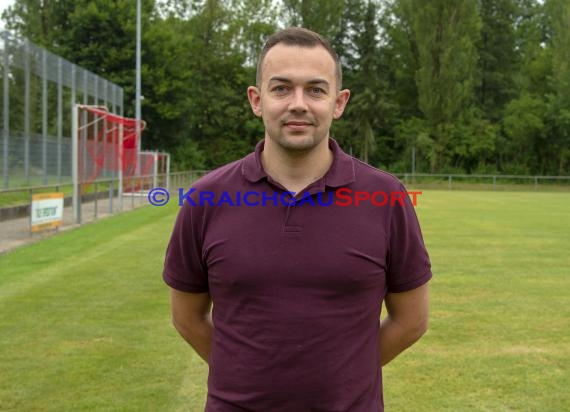 Saison 2018/19 SV Hilsbach Mannschaftsfoto  (© Kraichgausport / Loerz)