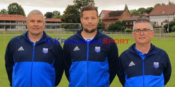 Trainerfoto Saison 2021/22 Fussball Sinsheim - TSV Helmstadt (© Berthold Gebhard)