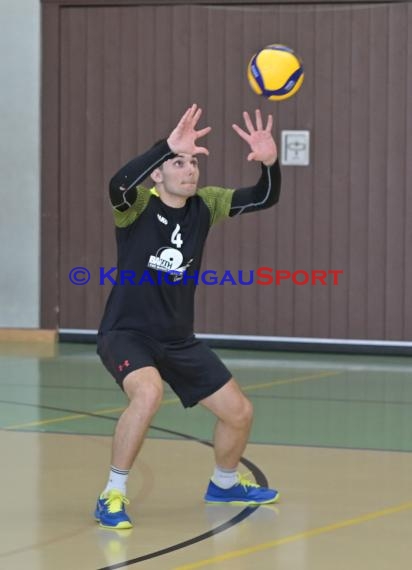 2022/23 Volleyball Herren Oberliga SG Helmstadt/Sinsheim vs TV Bühl 2 (© Siegfried Lörz)