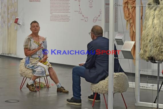 Klima-Arena Sinsheim Ausstellung use-less Pressekonferenz (© Siegfried Lörz)