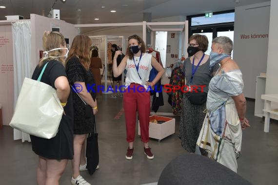 Klima-Arena Sinsheim Ausstellung use-less Pressekonferenz (© Siegfried Lörz)