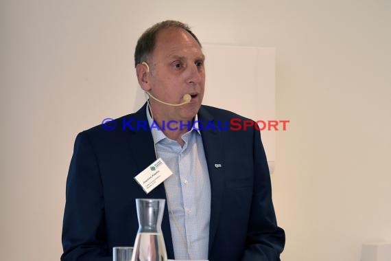 Klima-Arena Sinsheim Ausstellung use-less Pressekonferenz (© Siegfried Lörz)