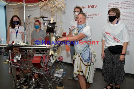 Klima-Arena Sinsheim Ausstellung use-less Pressekonferenz (© Siegfried Lörz)