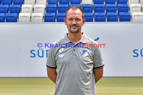 1.BL - 18/19 - TSG 1899 Hoffenheim - Mannschaftsfoto (© Kraichgausport / Loerz)