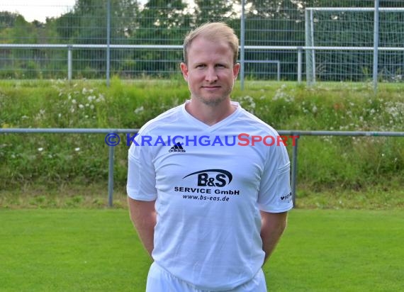 Saison 21/22 Mannschaftsfoto FC Weiler (© Siegfried Lörz)