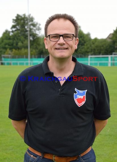 Fussball Regional Saison 2016/17 Spieler-Trainer-Funktionäre (© Fotostand / Loerz)